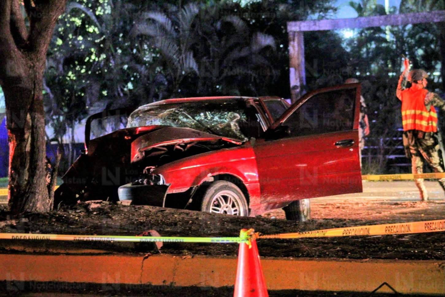 Accidente en la México 15, al sur de Mazatlán, deja tres personas muertas y tres heridas