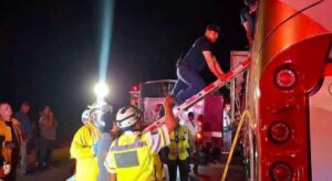 accidente de autobus en sonora bomberos