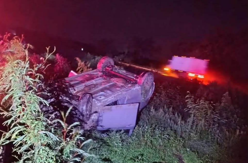 Madre e hija pierden la vida en trágico accidente automovilístico sobre la Maxipista Culiacán-Mazatlán