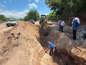 Con una sola pipa brindan servicio de agua a las comunidades que siguen sin servicio en Mocorito