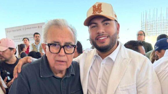 ‘Los tiempos de Dios son perfectos. Bienvenido, querido gobernador’, alcalde de Elota, Sinaloa, celebra regreso de Rocha Moya