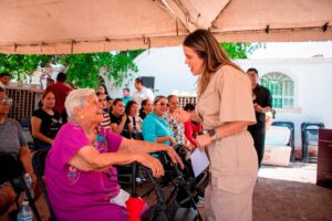 Alcaldesa de Culiacán da banderazo en colonia Popular