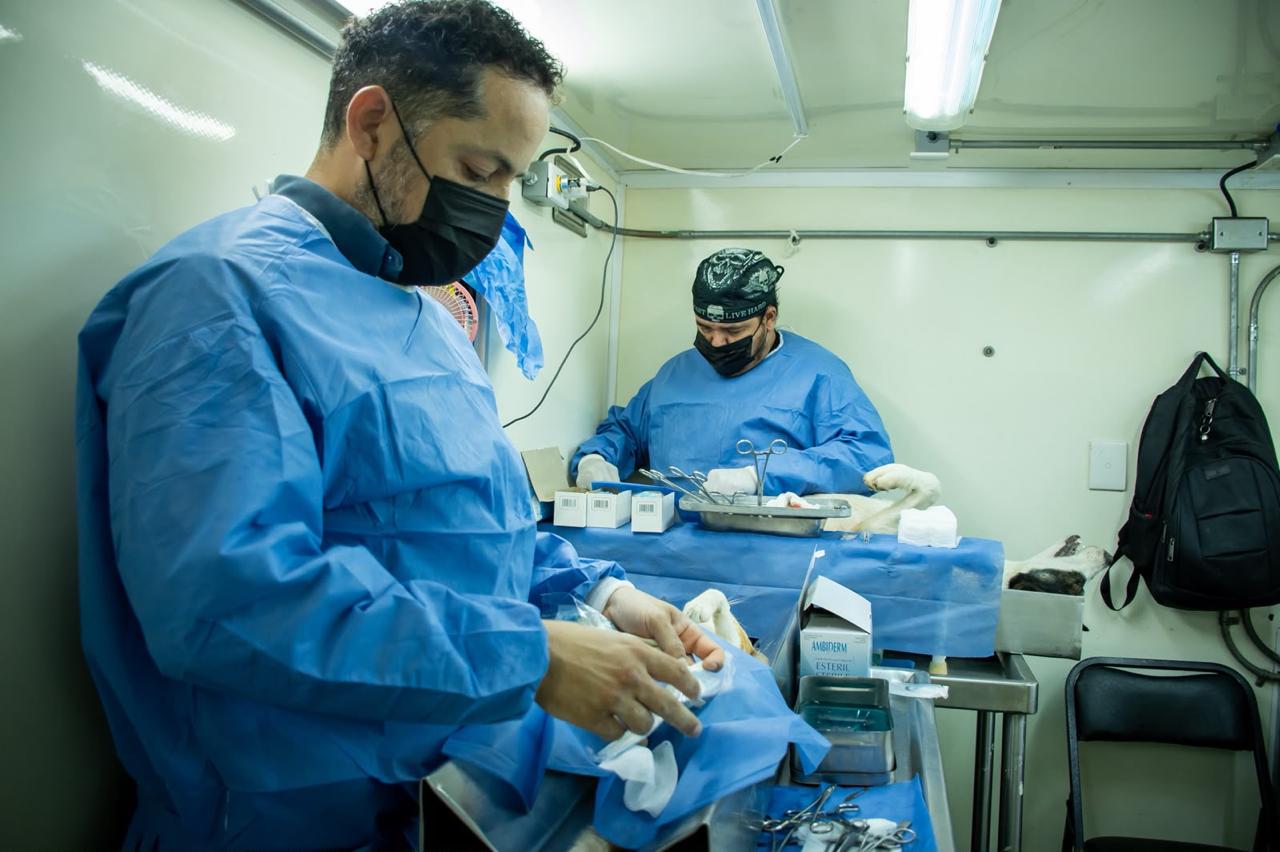 Encabeza la alcaldesa Ramos Villarreal entrega de apoyos y servicios médicos en Tepuche, Culiacán