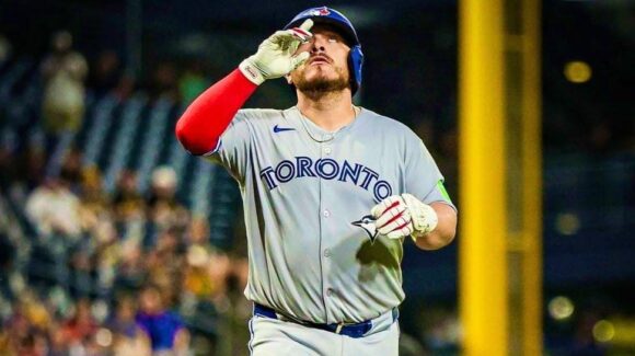 Alejandro Kirk llega a seis home runs en la temporada 2026 de MLB
