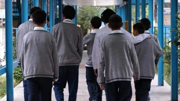 Previo al regreso a clases 2026 – 2027, SEP llama a autoridades escolares a prohibir estas actividades