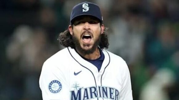 ¡Cerca de los 100! El sinaloense Andrés Muñoz llega a 99 salvamentos en MLB