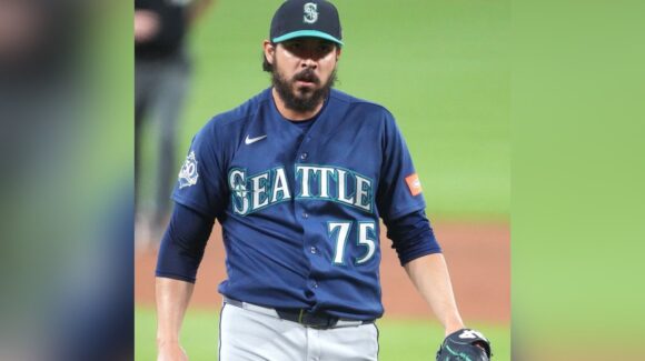 ¡Histórico! El sinaloense Andrés Muñoz llega a 100 salvamentos en las Grandes Ligas