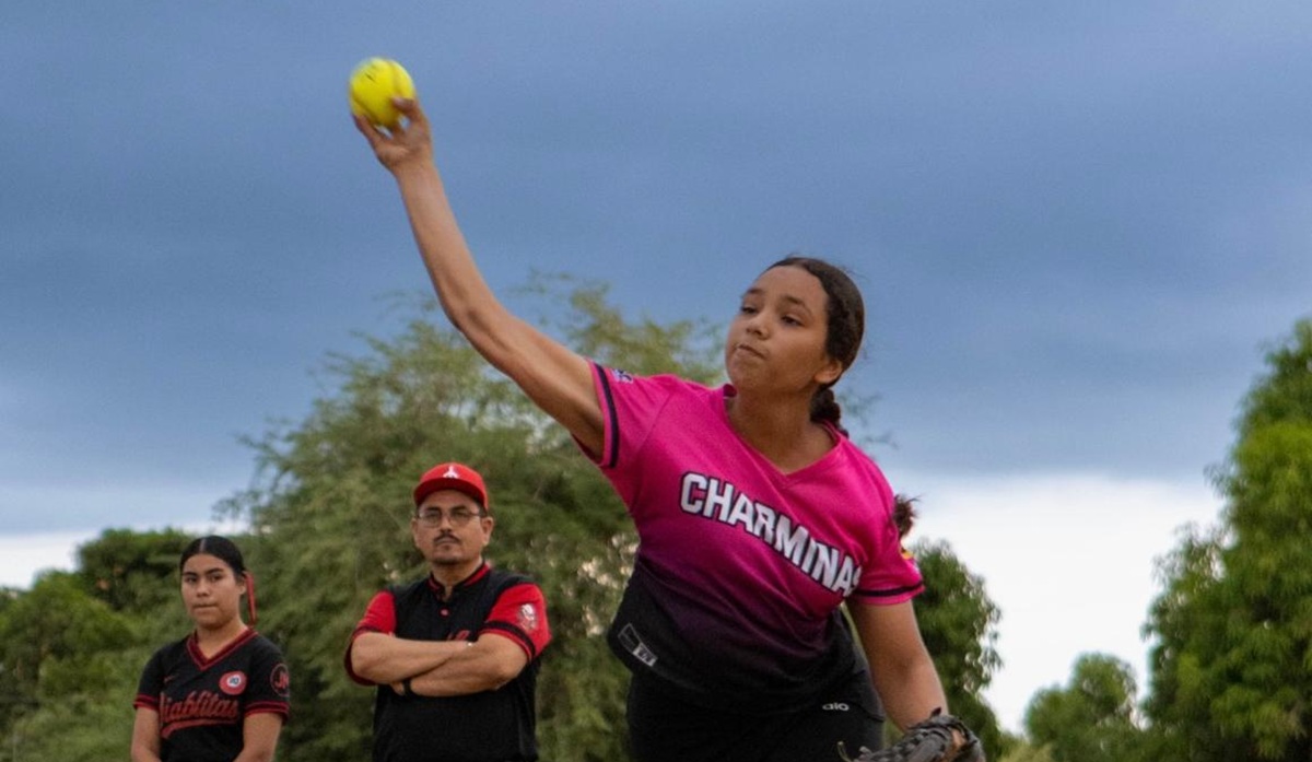 Inicia la Liga de Softbol Femenil Imdec 2026 en Quilá, en Culiacán