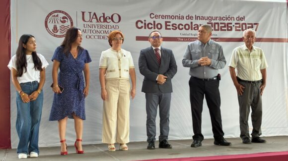 Rector de la UAdeO inaugura formalmente el ciclo escolar 2026-2027 en la Unidad Regional Los Mochis