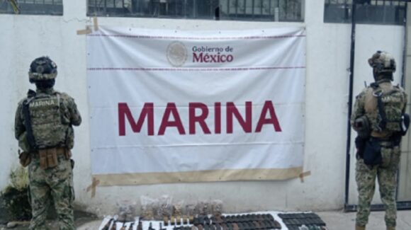 En San Ignacio, Sinaloa Marina asegura arsenal y detiene a una persona