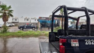 aseguran automovil en autolavado de portalegre en culiacan sinaloa