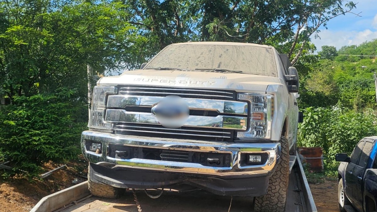 aseguran cuatro vehiculos blindados y con reporte de robo en sanalona sinaloa
