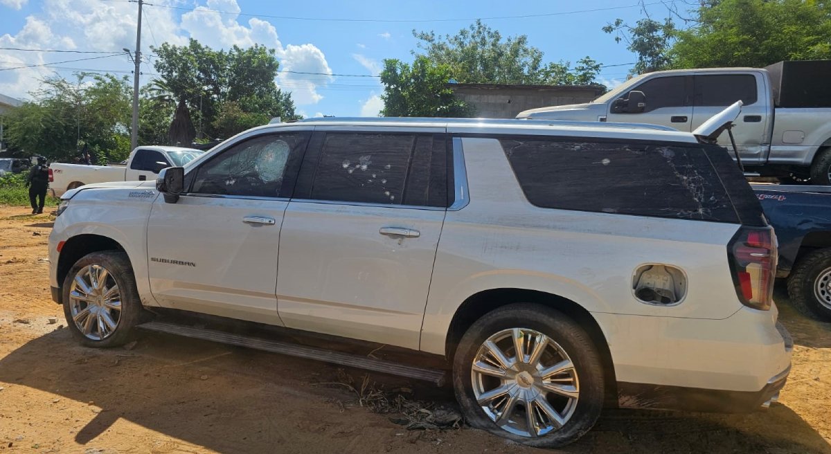 aseguran cuatro vehiculos blindados y con reporte de robo en sanalona suburban
