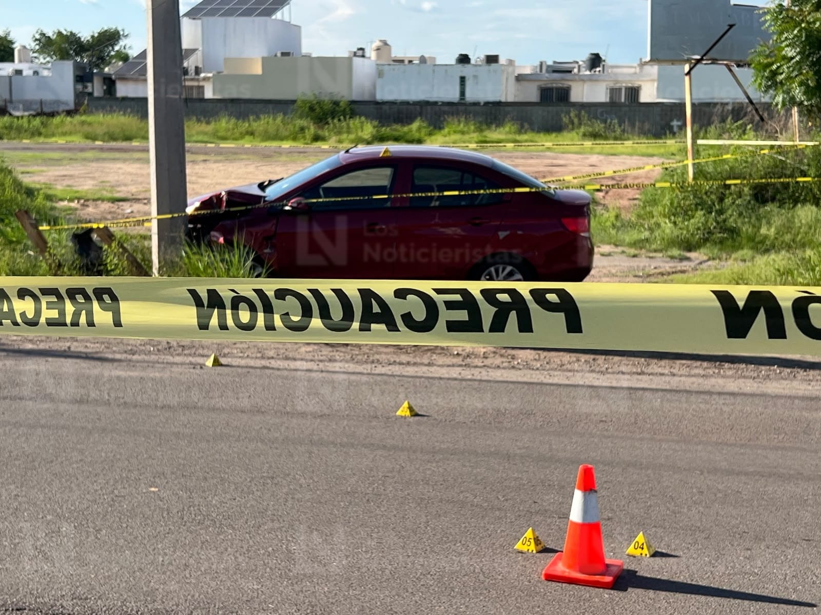 Atacan a balazos al conductor de un vehículo por la carretera Sanalona al oriente de Culiacán