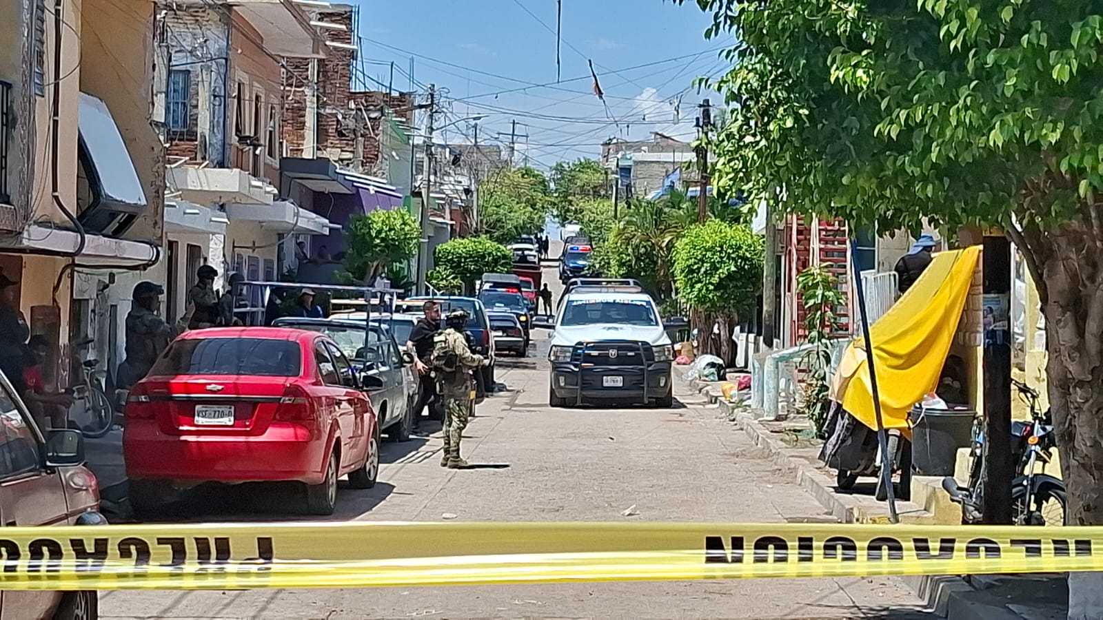 Ataque armado en domicilio deja dos muertos en Mazatlán, Sin.