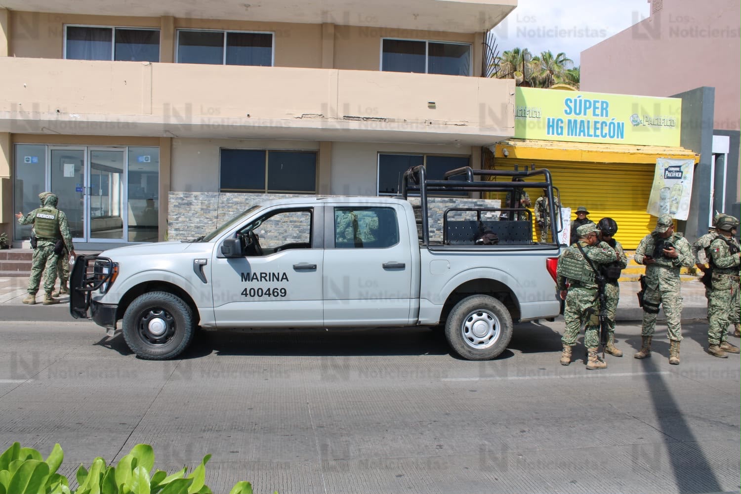 Ataque a balazos contra comercio de cerveza en plena avenida Del Mar moviliza a fuerzas de seguridad en Mazatlán