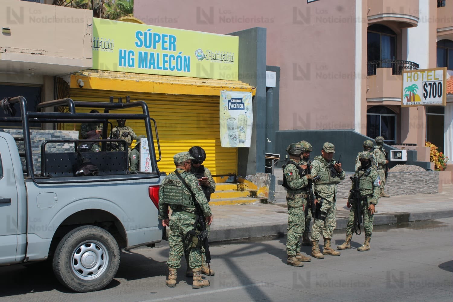 Ataque a balazos contra comercio de cerveza en plena avenida Del Mar moviliza a fuerzas de seguridad en Mazatlán