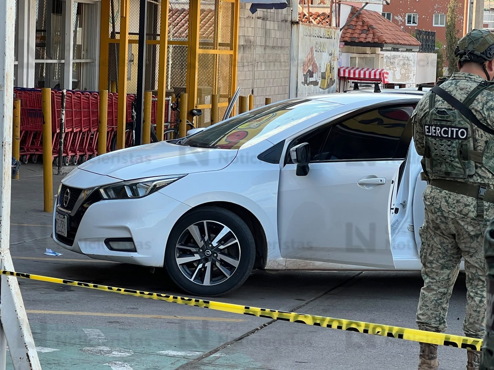 Atentado en el Estacionamiento de un mercado al sur de Culiacán