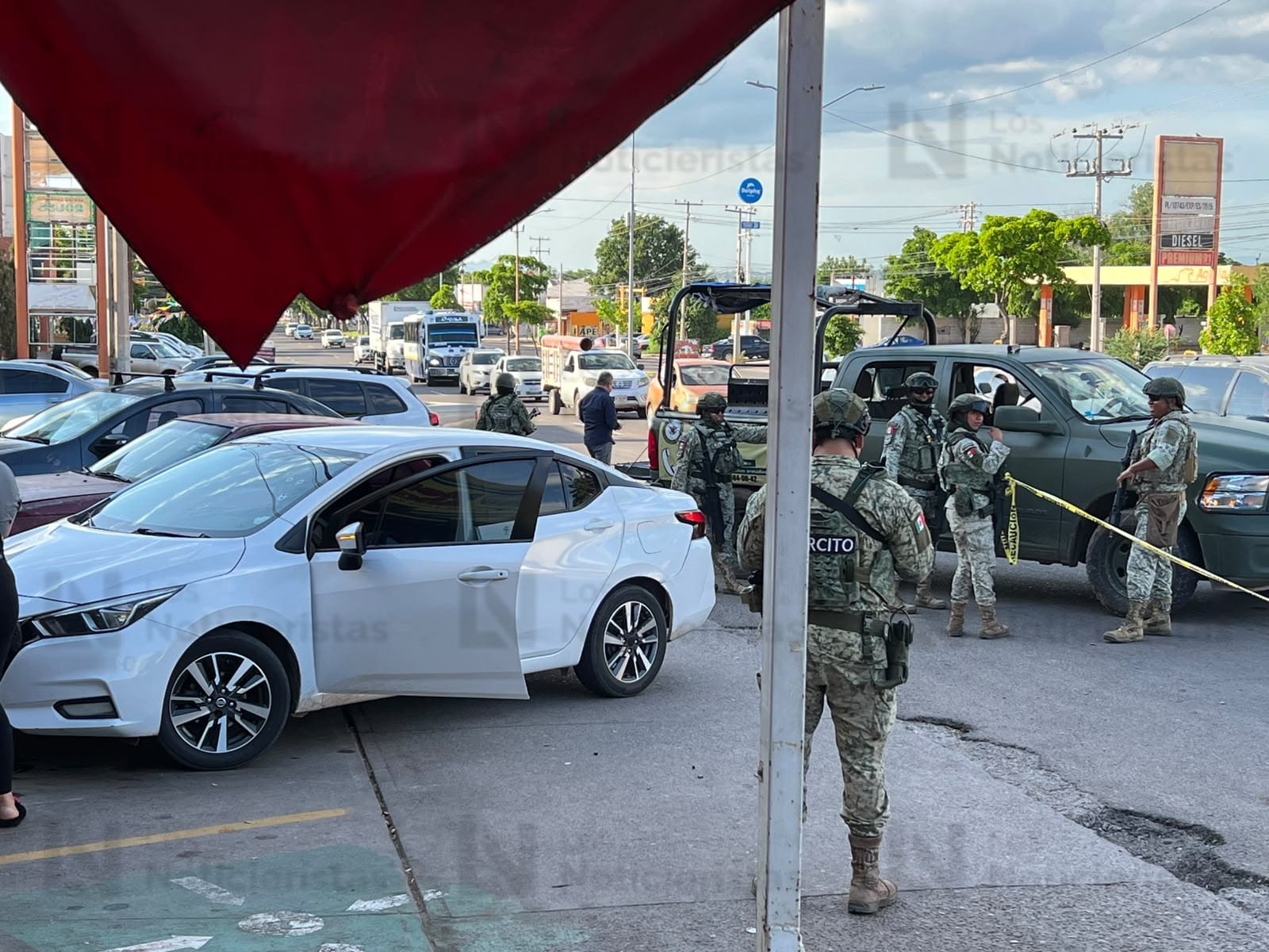Atentado en el Estacionamiento de un mercado al sur de Culiacán