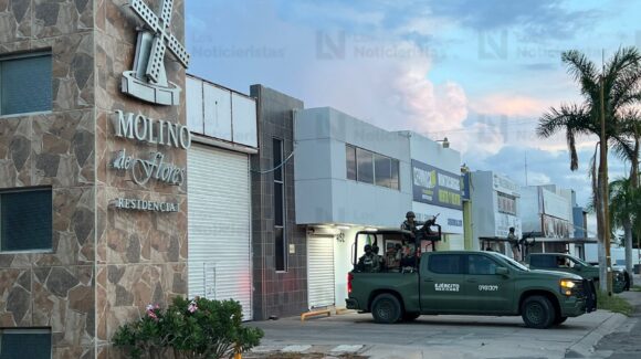 Atentado a balazos deja un hombre herido afuera del residencial Molino de Flores, en Culiacán, Sinaloa