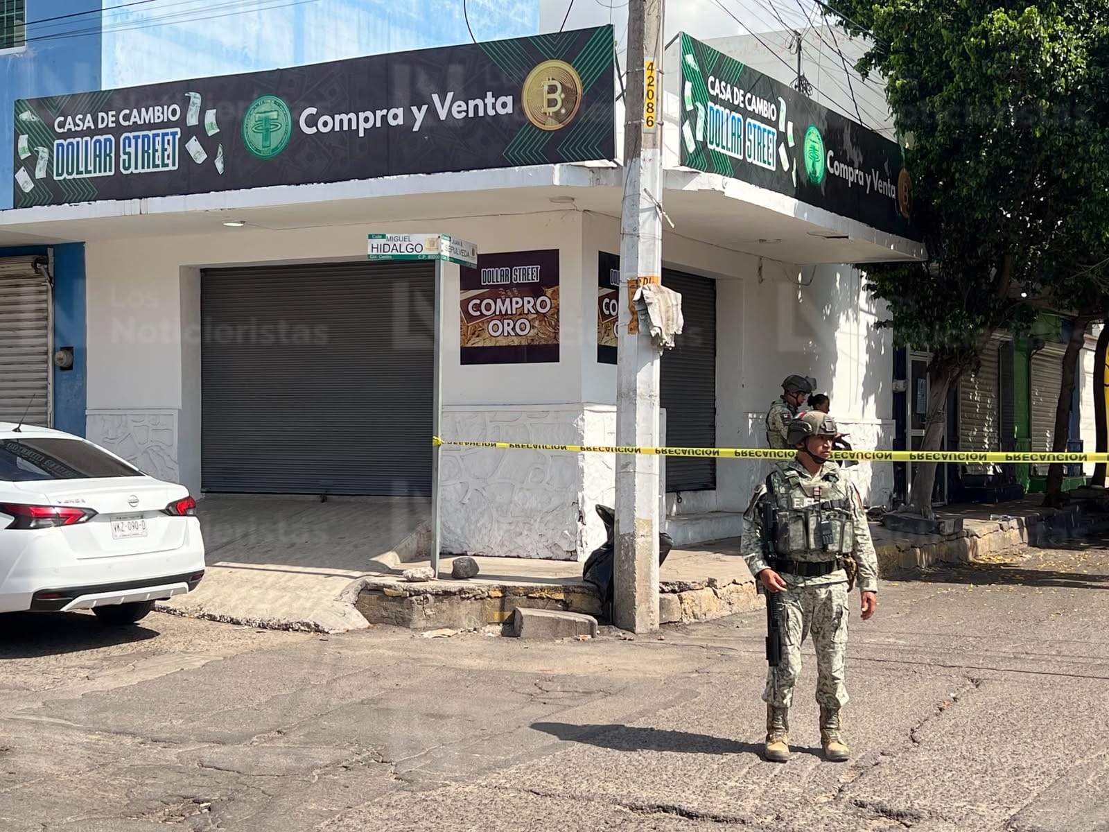 Atentado a las afueras de una casa de cambio deja una mujer herida en la colonia Centro de Culiacán