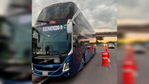 Autobús donde viajaba el detenido en Escuinapa