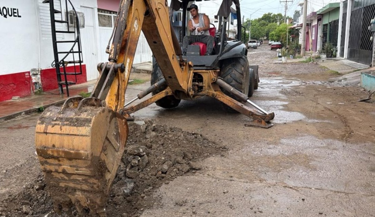 Avanza rehabilitación de drenaje en Hogar del Pescador, en Mazatlán