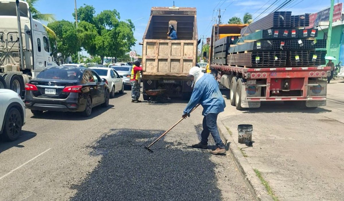 Programa de bacheo en Mazatlán