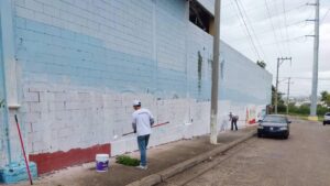 bardas blancas se ha borrado propaganda politica en culiacan pintan