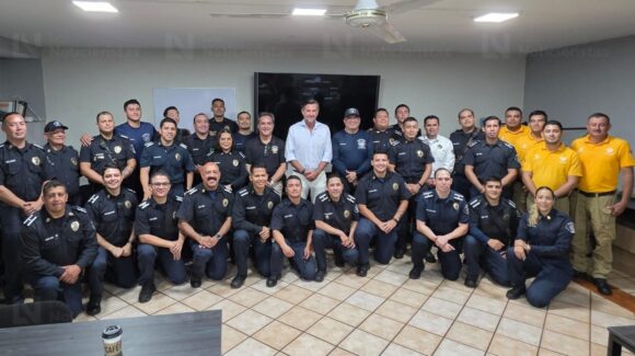 Bomberos Culiacán se certifica a nivel internacional en rescate en aguas peligrosas