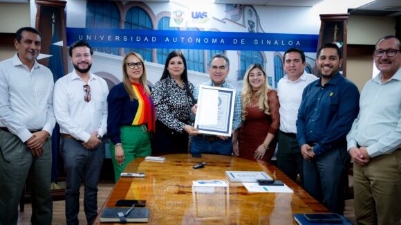 La UAS recibe el certificado oficial del Récord Guinness por clase masiva de boxeo fitness