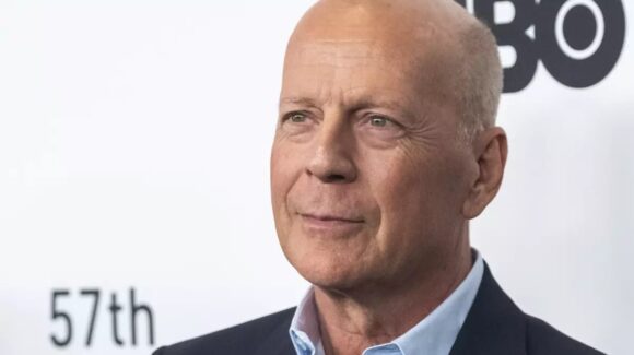 Reaparece Bruce Willis en una emotiva fotografía durante la boda de su hija Tallulah