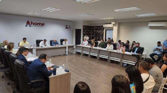 Cabildo de Ahome pide destitución del director jurídico; le perdieron la confianza por su actuar
