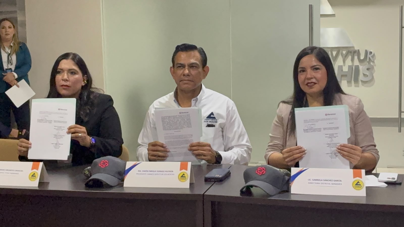 Canaco Los Mochis y Banamex renuevan convenio de colaboración
