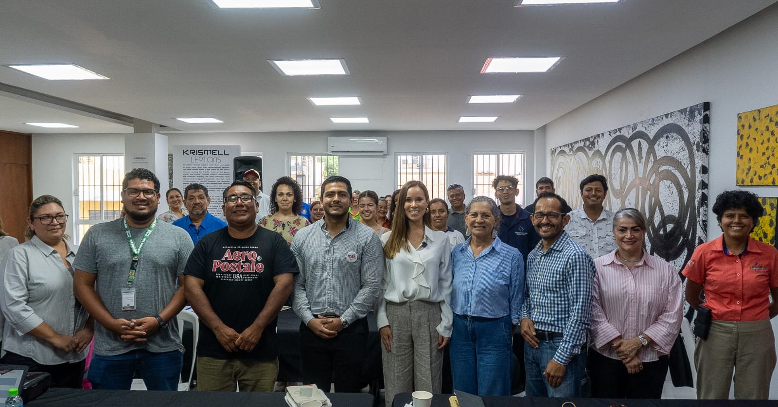 Capacitan a sector turístico de Mazatlán en Lengua de Señas Mexicana