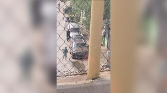 Cateo en Lico Velarde destapa tres camionetas de lujo con reporte de robo en Mazatlán, Sinaloa