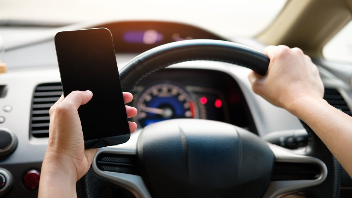 celular al volante
