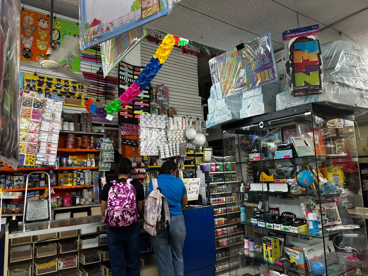 Centro de canje de útiles escolares en Mazatlán