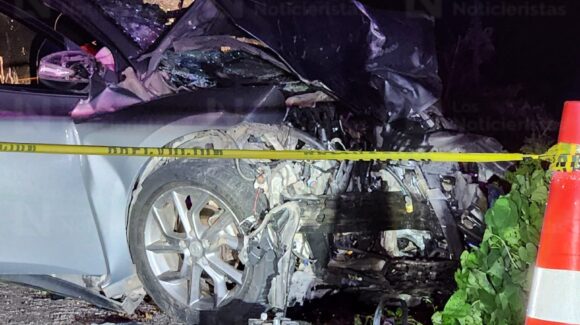 Muere mujer de 80 años en choque de vehículos en Limón de los Ramos, Culiacán; hay tres lesionadas