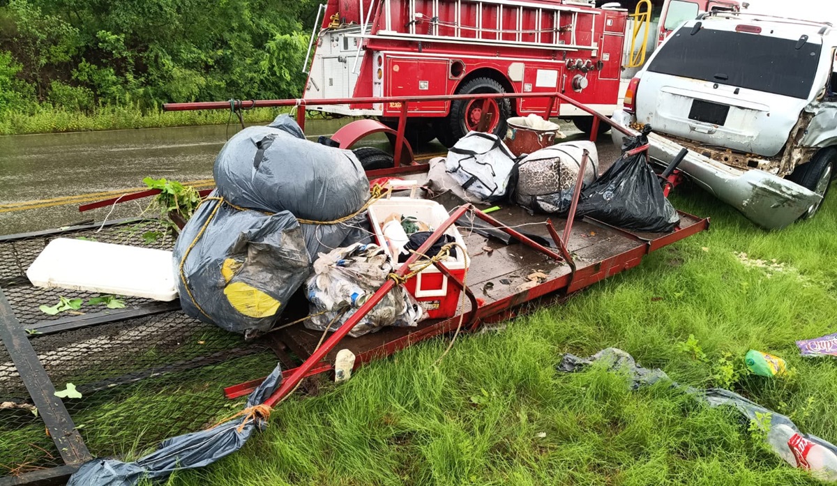 Choque entre camionetas en carretera Guamúchil-Mocorito