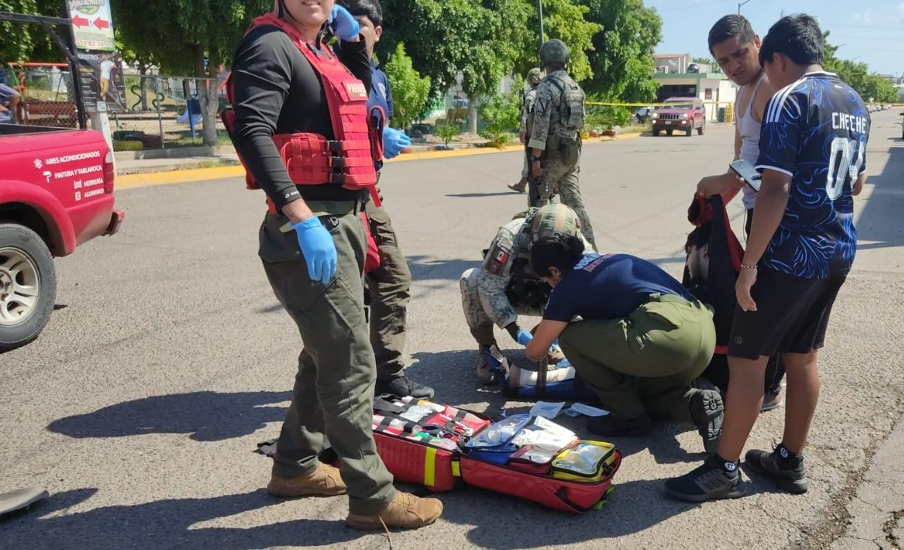 Choque entre motociclista y automovilista en Prados del Sur, Culiacán