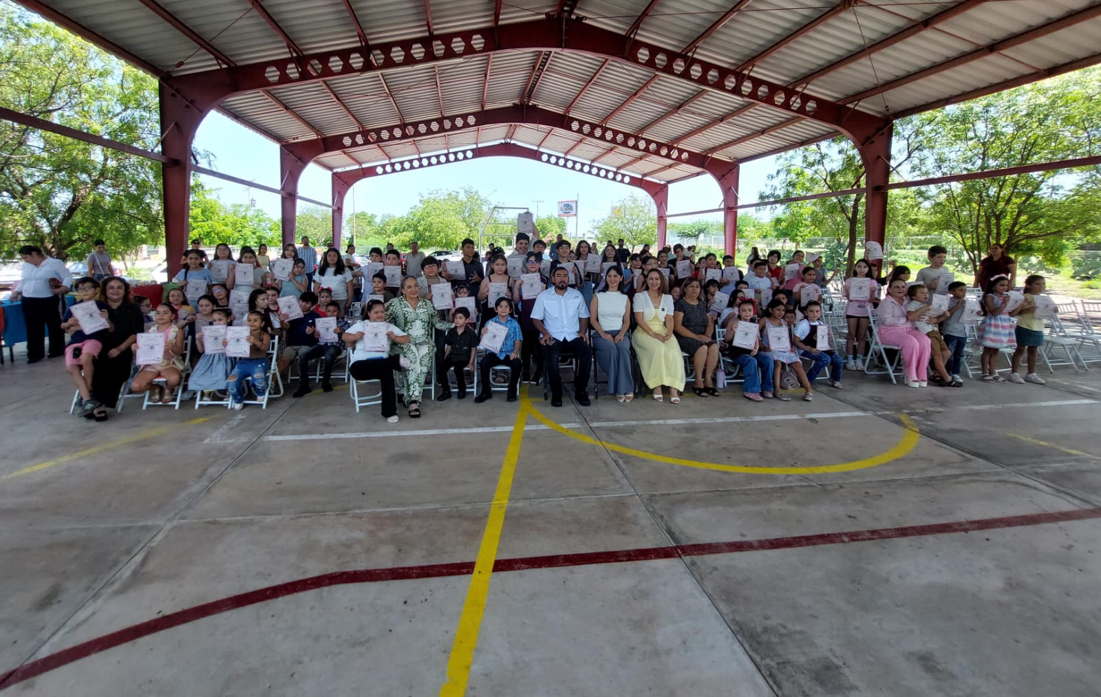 Clausura de cursos infantiles de verano en Guamúchil, Sinaloa
