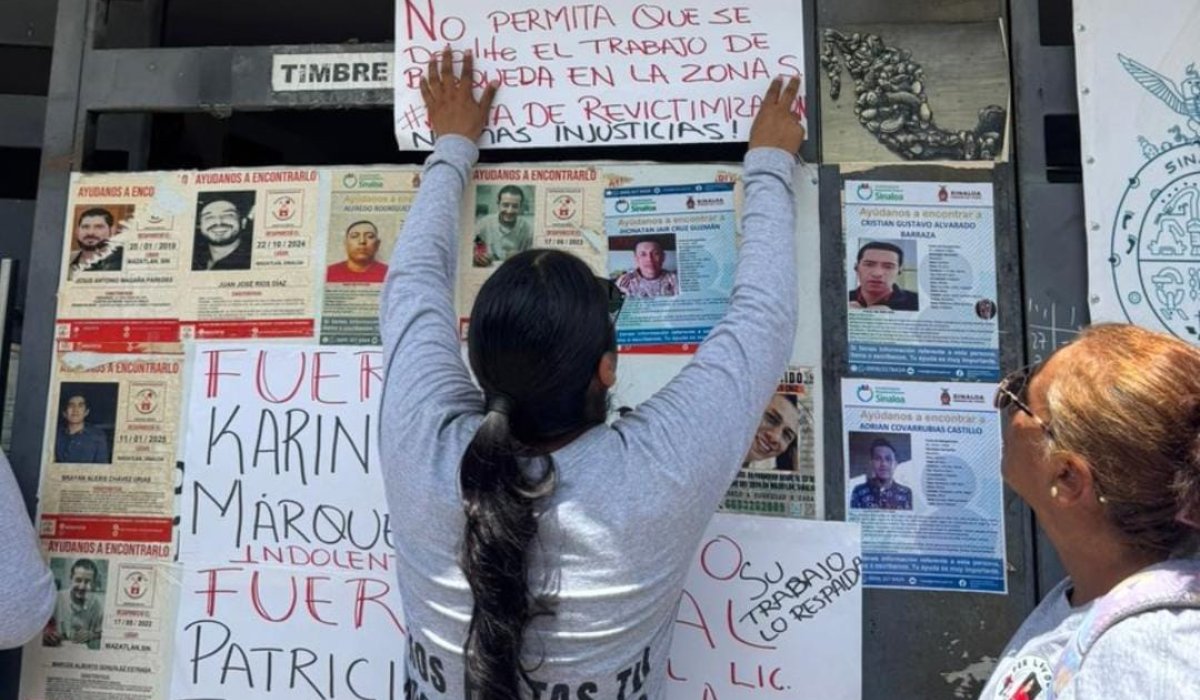 Colectivos de búsqueda en Mazatlán protestan tras la remoción del director de la CEBP en el sur