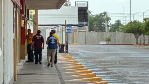 comerciantes de plaza fiesta las palmas estallan contra la burocracia estacionamiento