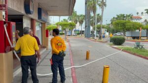 comerciantes de plaza fiesta las palmas estallan contra la burocracia grupo