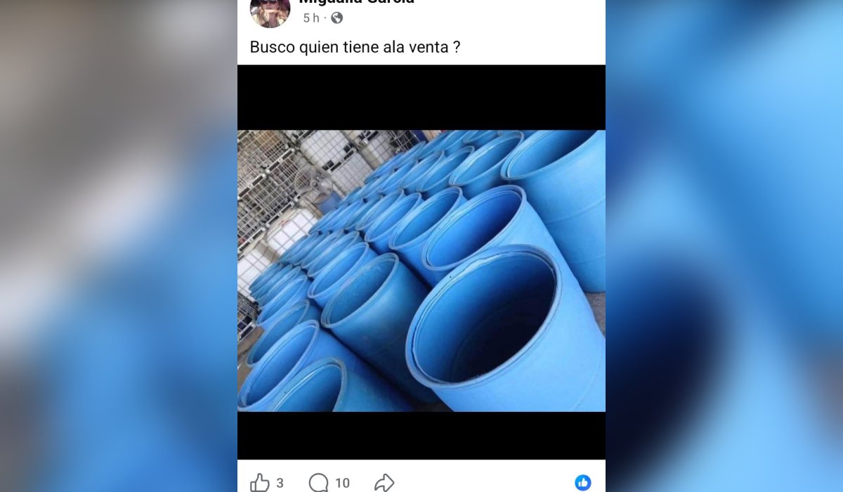 Compra de contenedores de agua tras suspensión del servicio en Guasave