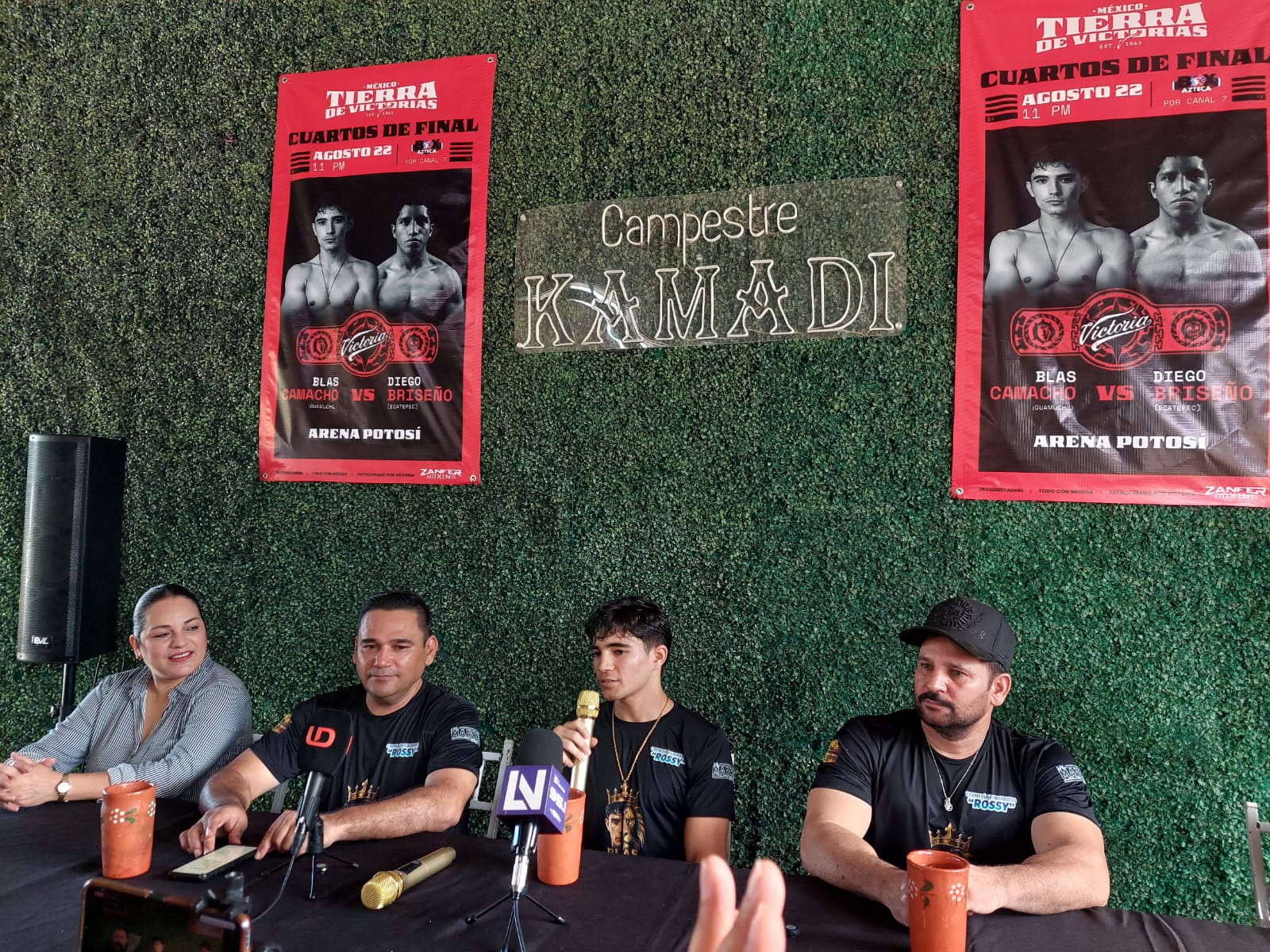 Conferencia de prensa de Blas Camacho, pugilista de Guamúchil