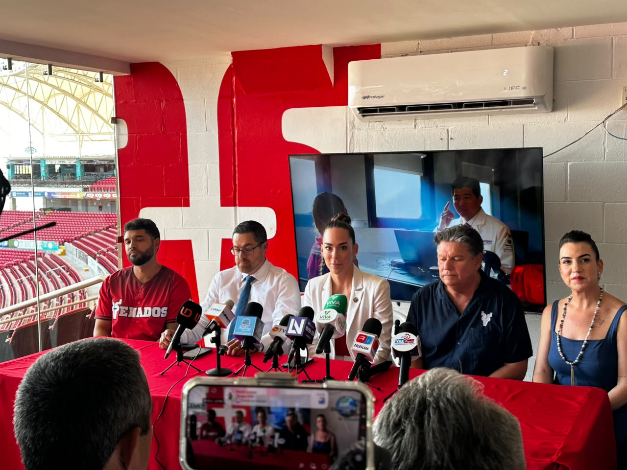Conferencia sobre la estancia del Dr. Vagón en Mazatlán
