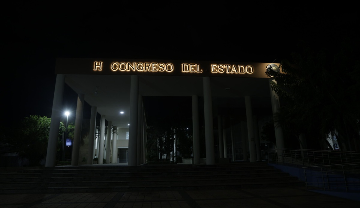 Congreso de Sinaloa de noche