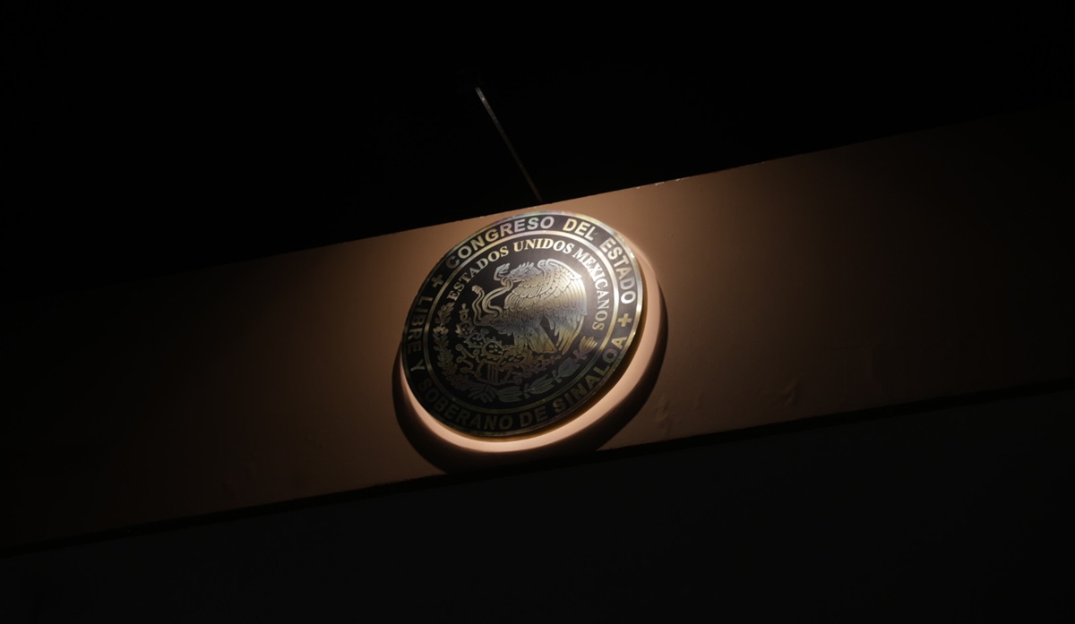 Congreso de Sinaloa de noche